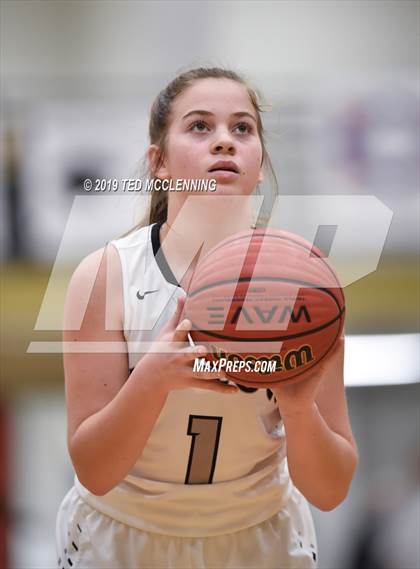 Thumbnail 1 in Carlisle vs. Bigelow photogallery.