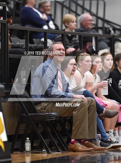 Thumbnail 2 in Carlisle vs. Bigelow photogallery.
