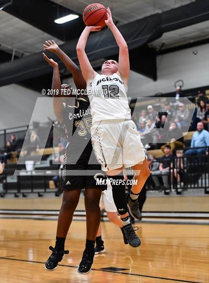 Thumbnail 3 in Carlisle vs. Bigelow photogallery.