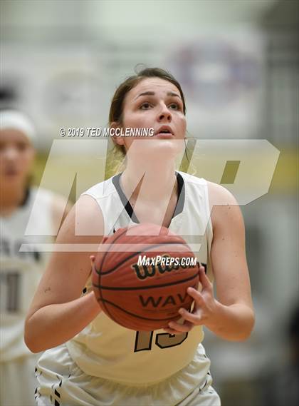 Thumbnail 1 in Carlisle vs. Bigelow photogallery.