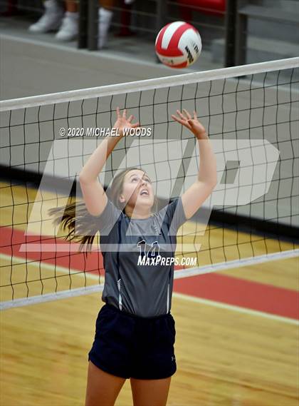 Thumbnail 2 in Shiloh Christian @ Farmington photogallery.