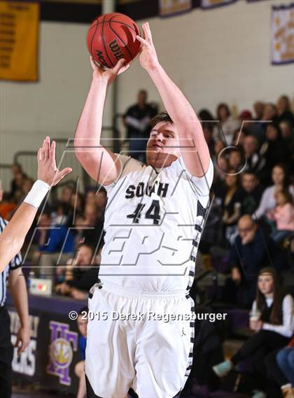 Thumbnail 2 in Pueblo South vs Wheat Ridge (CHSAA 4A 1st Round Playoff) photogallery.