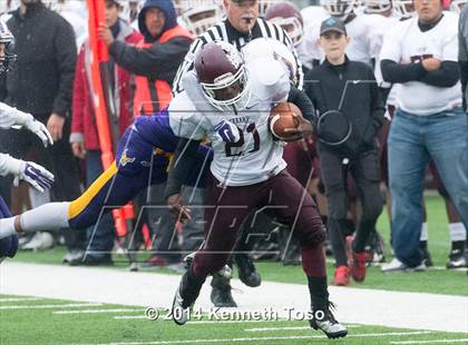 Thumbnail 1 in Brackenridge vs. Lockhart (UIL 5A Bi-District Playoff) photogallery.