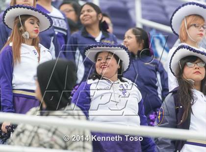 Thumbnail 1 in Brackenridge vs. Lockhart (UIL 5A Bi-District Playoff) photogallery.