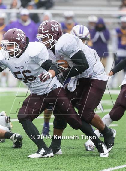Thumbnail 3 in Brackenridge vs. Lockhart (UIL 5A Bi-District Playoff) photogallery.