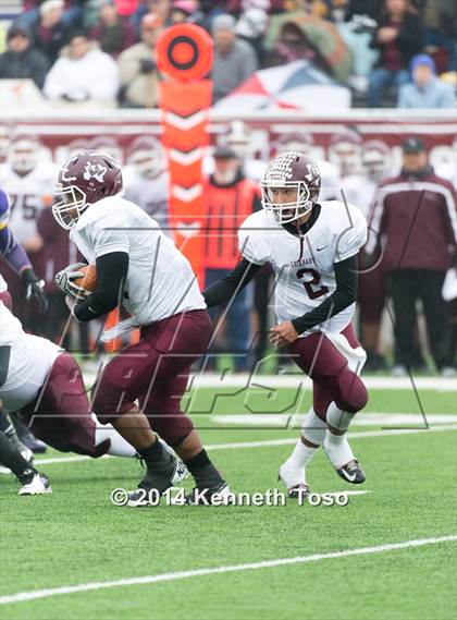Thumbnail 1 in Brackenridge vs. Lockhart (UIL 5A Bi-District Playoff) photogallery.