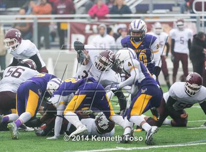 Thumbnail 1 in Brackenridge vs. Lockhart (UIL 5A Bi-District Playoff) photogallery.