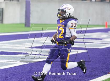 Thumbnail 2 in Brackenridge vs. Lockhart (UIL 5A Bi-District Playoff) photogallery.