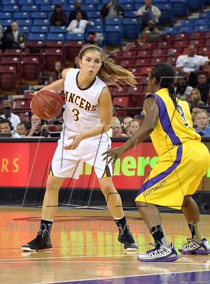 Thumbnail 3 in Lynwood vs. St. Francis (CIF State D2 Final) photogallery.