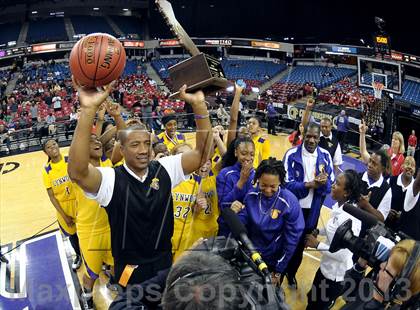 Thumbnail 3 in Lynwood vs. St. Francis (CIF State D2 Final) photogallery.