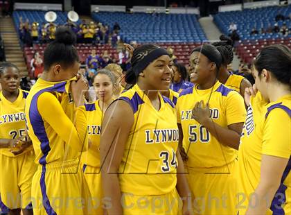 Thumbnail 2 in Lynwood vs. St. Francis (CIF State D2 Final) photogallery.