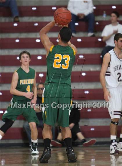 Thumbnail 2 in St. Francis vs. Pinewood (CIF CCS D5  Final) photogallery.