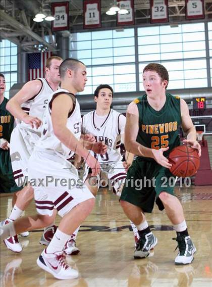 Thumbnail 1 in St. Francis vs. Pinewood (CIF CCS D5  Final) photogallery.