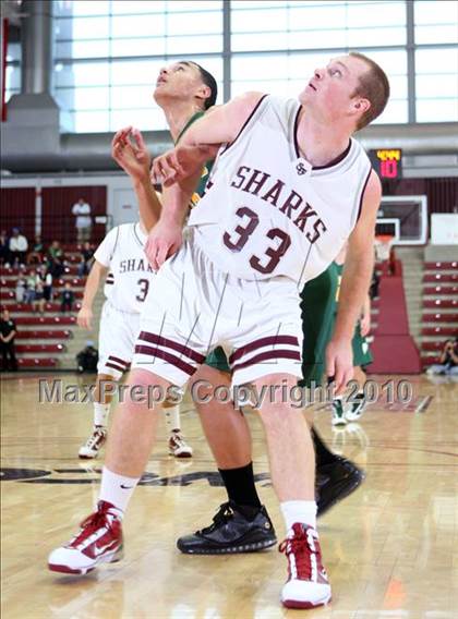 Thumbnail 2 in St. Francis vs. Pinewood (CIF CCS D5  Final) photogallery.