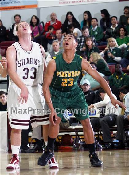 Thumbnail 1 in St. Francis vs. Pinewood (CIF CCS D5  Final) photogallery.