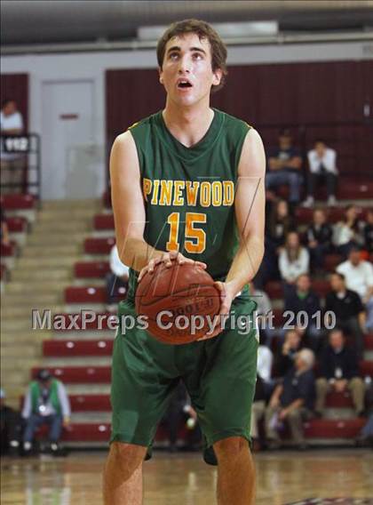 Thumbnail 3 in St. Francis vs. Pinewood (CIF CCS D5  Final) photogallery.