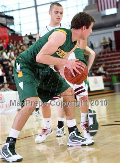 Thumbnail 1 in St. Francis vs. Pinewood (CIF CCS D5  Final) photogallery.