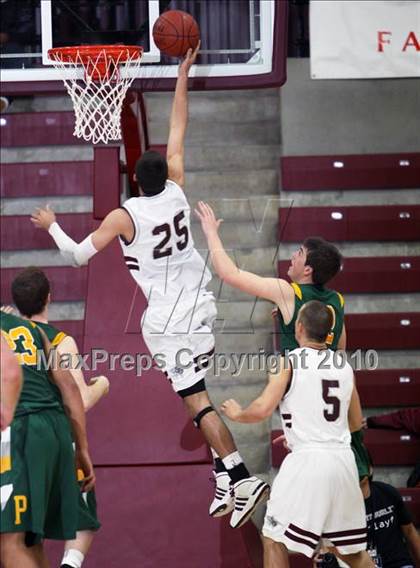 Thumbnail 2 in St. Francis vs. Pinewood (CIF CCS D5  Final) photogallery.