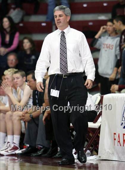 Thumbnail 1 in St. Francis vs. Pinewood (CIF CCS D5  Final) photogallery.