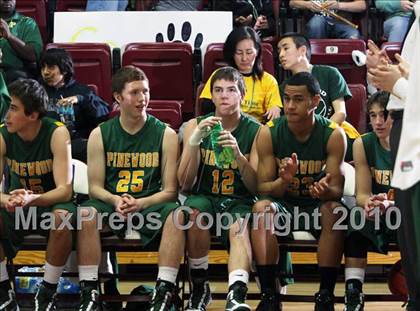 Thumbnail 1 in St. Francis vs. Pinewood (CIF CCS D5  Final) photogallery.