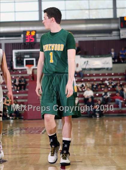 Thumbnail 3 in St. Francis vs. Pinewood (CIF CCS D5  Final) photogallery.