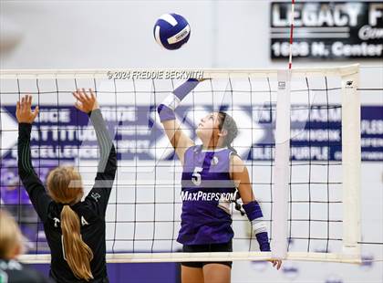 Thumbnail 3 in Bonham @ Tioga photogallery.