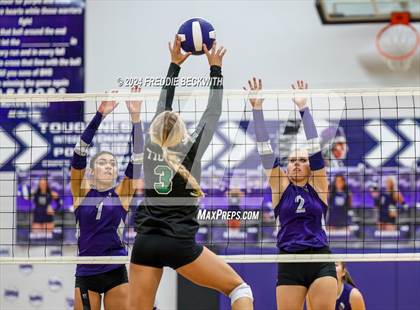 Thumbnail 1 in Bonham @ Tioga photogallery.