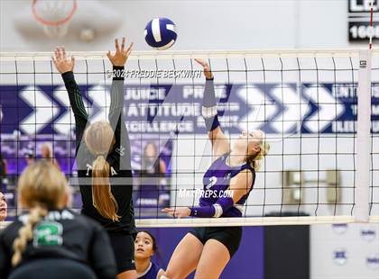 Thumbnail 2 in Bonham @ Tioga photogallery.