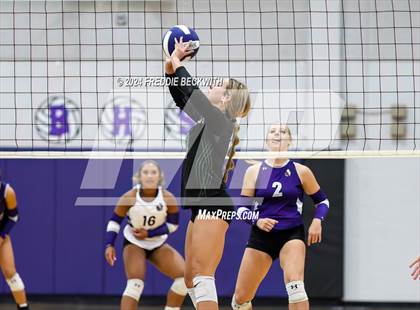 Thumbnail 1 in Bonham @ Tioga photogallery.