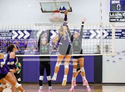 Thumbnail 1 in Bonham @ Tioga photogallery.