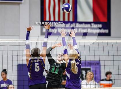Thumbnail 1 in Bonham @ Tioga photogallery.