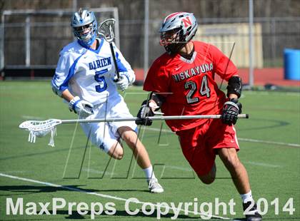 Thumbnail 1 in Niskayuna @ Darien photogallery.
