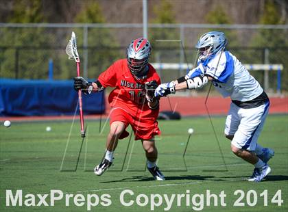 Thumbnail 3 in Niskayuna @ Darien photogallery.