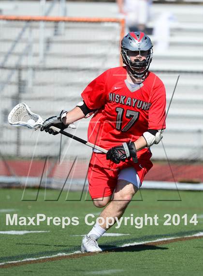 Thumbnail 1 in Niskayuna @ Darien photogallery.