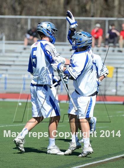 Thumbnail 1 in Niskayuna @ Darien photogallery.