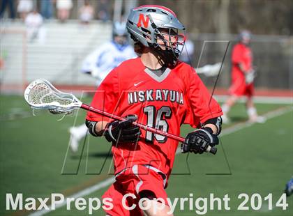 Thumbnail 1 in Niskayuna @ Darien photogallery.