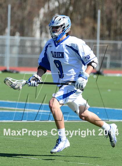 Thumbnail 1 in Niskayuna @ Darien photogallery.