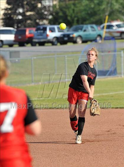 Thumbnail 2 in Mechanicville vs. Marlboro (NYSPHSAA Class B Semifinal) photogallery.