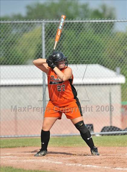 Thumbnail 1 in Mechanicville vs. Marlboro (NYSPHSAA Class B Semifinal) photogallery.