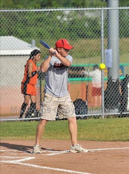 Thumbnail 1 in Mechanicville vs. Marlboro (NYSPHSAA Class B Semifinal) photogallery.