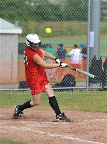 Thumbnail 2 in Mechanicville vs. Marlboro (NYSPHSAA Class B Semifinal) photogallery.