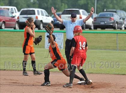Thumbnail 3 in Mechanicville vs. Marlboro (NYSPHSAA Class B Semifinal) photogallery.