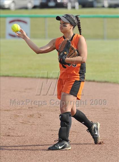 Thumbnail 1 in Mechanicville vs. Marlboro (NYSPHSAA Class B Semifinal) photogallery.