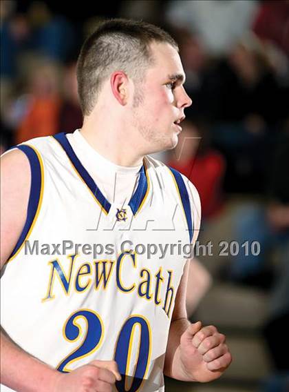 Thumbnail 2 in Holy Cross vs. Newport Central Catholic photogallery.
