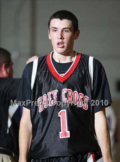 Thumbnail 3 in Holy Cross vs. Newport Central Catholic photogallery.