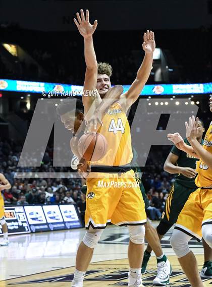 Thumbnail 1 in Kickapoo vs Greenforest (Bass Pro Tournament of Champions) photogallery.