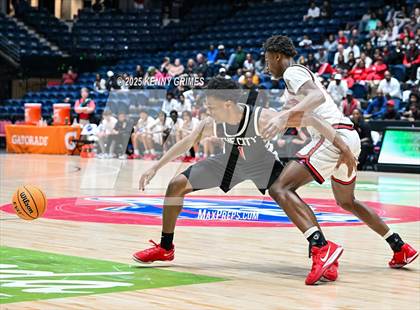 Thumbnail 3 in Woodward Academy vs. Tri-Cities (GHSA 5A Championship) photogallery.