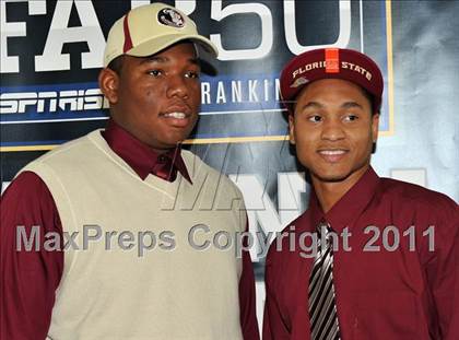 Thumbnail 2 in St. Thomas Aquinas Football (Tour of Champions) photogallery.