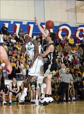 Thumbnail 1 in Lick-Wilmerding vs. Branson (CIF NorCal Regional D5 Final) photogallery.