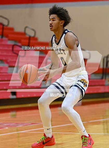 Thumbnail 3 in Chesterton v South Bend Riley (Fishers Holiday Classic) photogallery.